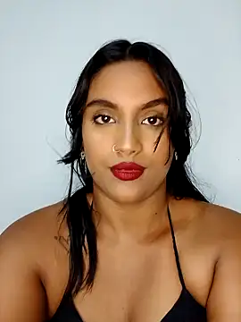 Snapshot of victoria_roussee chatting on 03.21.25 victoria roussee online show from 03.21.25
