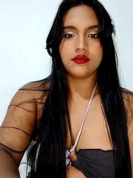Snapshot of victoria_roussee chatting on 03.22.25 victoria roussee online show from 03.22.25