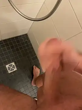 Snapshot of Nigel993 chatting on 03.08.25 Nigel993 online show from 03.08.25