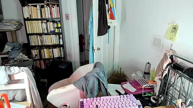 Rosiee69  online show from 11.27.25