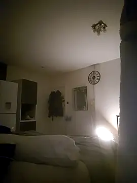 Mrnutella online show from 02.25.25