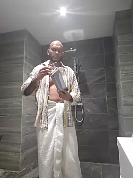 Mrnutella online show from 03.18.25