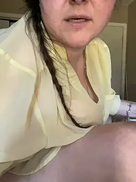 HTXBELLE online show from 03.20.25