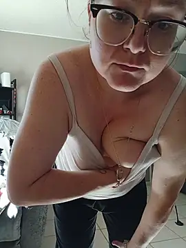 HTXBELLE online show from 11.05.25