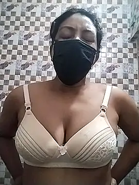 Snapshot of cuteangel9999 chatting on 02.27.25 cuteangel9999 online show from 02.27.25