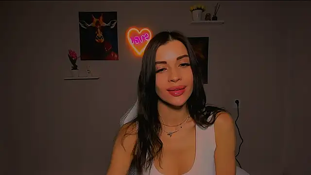 Snapshot of KetiWils chatting on 03.15.25 KetiWils online show from 03.15.25