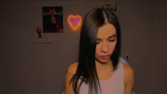 Snapshot of KetiWils chatting on 03.18.25 KetiWils online show from 03.18.25