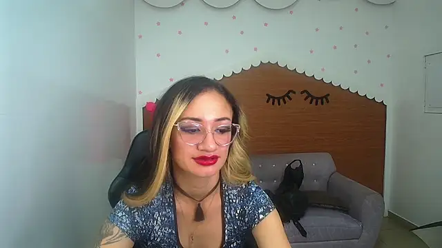 emily rousse t online show from 03.20.25