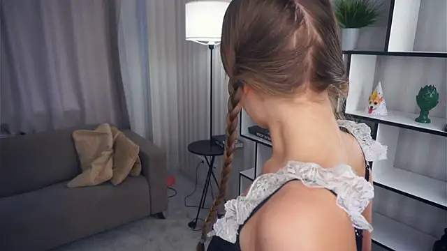 QuennaCoote online show from 11.19.25