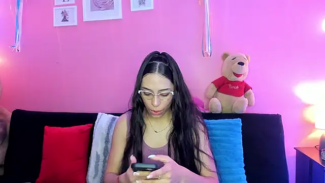 TANIA 06 online show from 10.19.25