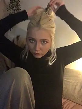 Blondie Sofia Essexbabe online show from 10.12.25