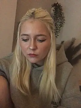 Blondie Sofia Essexbabe online show from 10.20.25