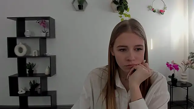 AnnNorriss online show from 03.09.25