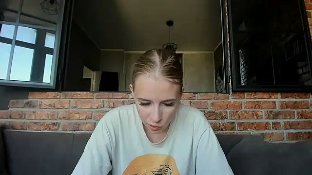 AnnNorriss online show from 09.08.25