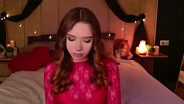 Snapshot of Sierra_Fane chatting on 03.01.25 Sierra Fane online show from 03.01.25