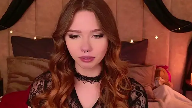 Snapshot of Sierra_Fane chatting on 03.21.25 Sierra Fane online show from 03.21.25