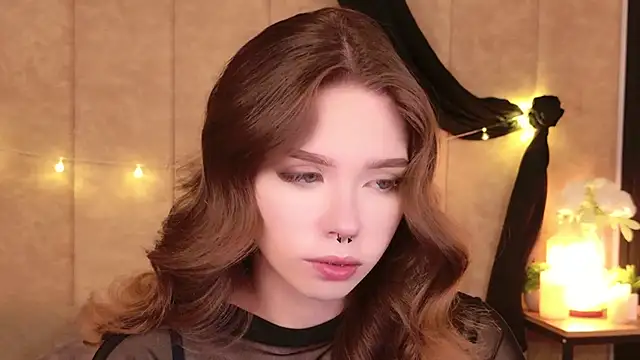 Snapshot of Sierra_Fane chatting on 10.13.25 Sierra Fane online show from 10.13.25