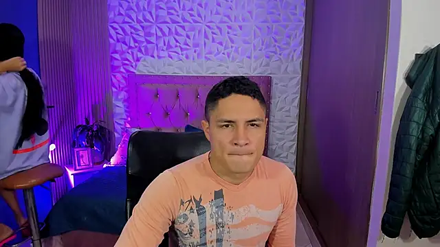 Snapshot of SaraClub_JY chatting on 10.07.25 SaraClub JY online show from 10.07.25