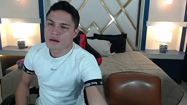 Snapshot of SaraClub_JY chatting on 10.19.25 SaraClub JY online show from 10.19.25