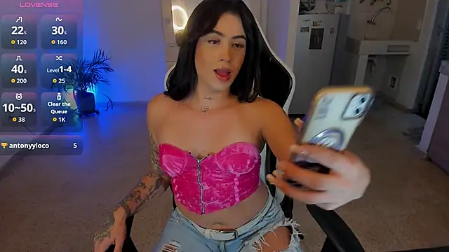 Snapshot of sofii_juanita_nice chatting on 01.10.26 sofii juanita nice online show from 01.10.26