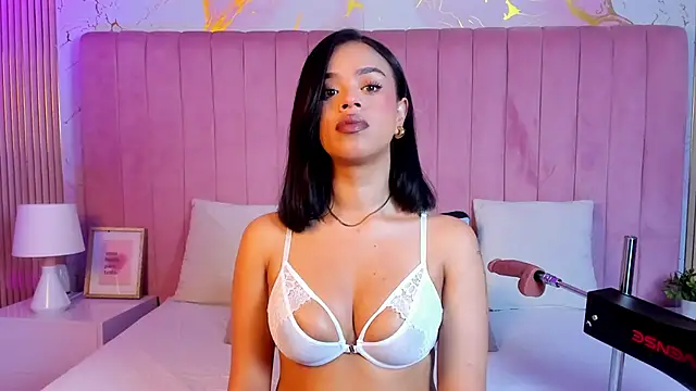 LiaHilton2 online show from 05.26.26