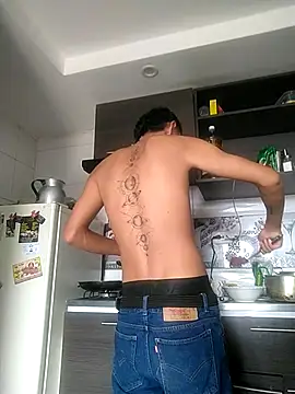 Snapshot of Andres_Sebas chatting on 02.26.25 Andres Sebas online show from 02.26.25