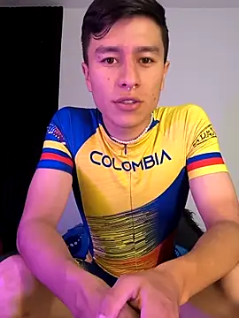 Snapshot of Andres_Sebas chatting on 02.28.25 Andres Sebas online show from 02.28.25