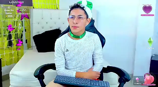 Angel Medina online show from 03.04.25