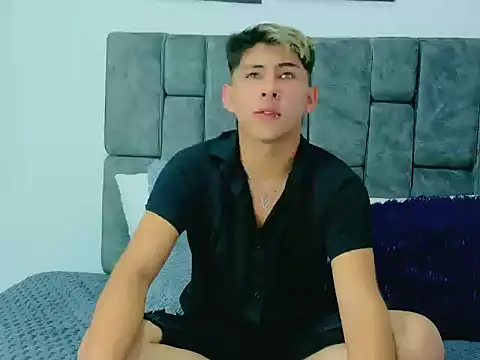 Angel Medina online show from 09.11.25