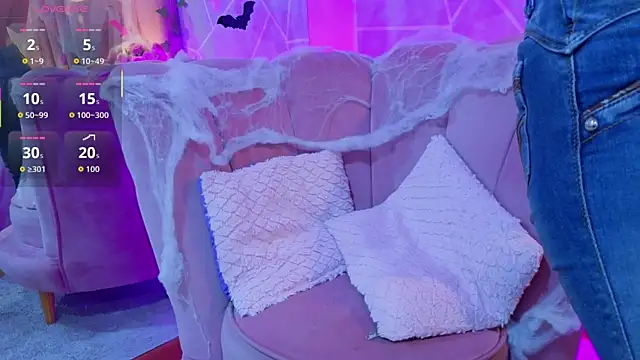 EmmyCortez online show from 10.31.25