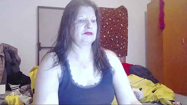 Snapshot of ExtasyMature chatting on 02.13.26 ExtasyMature online show from 02.13.26