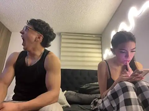 DesireLuxe online show from 03.25.26