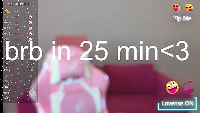 Snapshot of KristinMoore chatting on 03.19.25 KristinMoore online show from 03.19.25