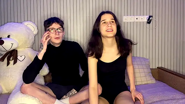 Snapshot of baby_lesi chatting on 03.01.26 baby lesi online show from 03.01.26