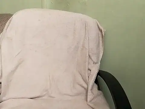 Snapshot of calme_odl1 chatting on 09.13.25 calme odl1 online show from 09.13.25