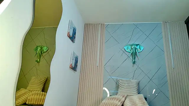 Snapshot of Rachel_rivera chatting on 09.17.25 Rachel rivera online show from 09.17.25