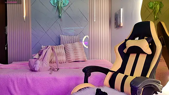 Snapshot of Rachel_rivera chatting on 09.28.25 Rachel rivera online show from 09.28.25