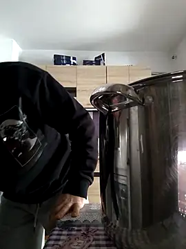 Snapshot of andreiiiii2025 chatting on 02.03.26 andreiiiii2025 online show from 02.03.26