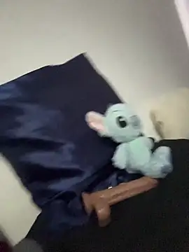 Snapshot of lola__med chatting on 10.26.25 lola med online show from 10.26.25