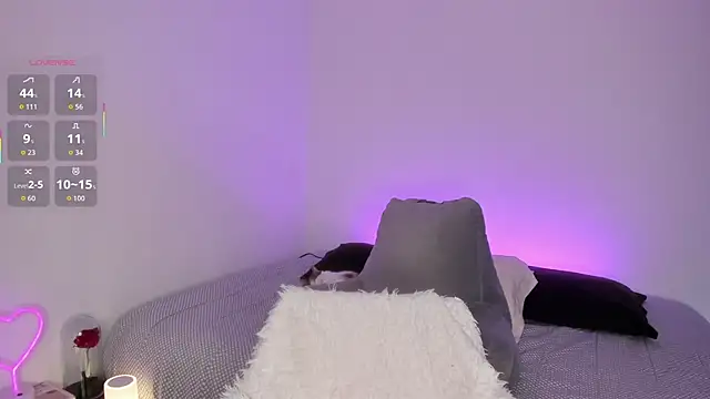 Snapshot of _lucianapalmer chatting on 09.22.25 lucianapalmer online show from 09.22.25