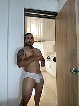 Snapshot of Angelgarcia_ chatting on 02.28.25 Angelgarcia  online show from 02.28.25