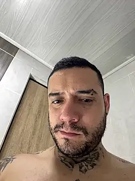 Snapshot of Angelgarcia_ chatting on 03.04.25 Angelgarcia  online show from 03.04.25