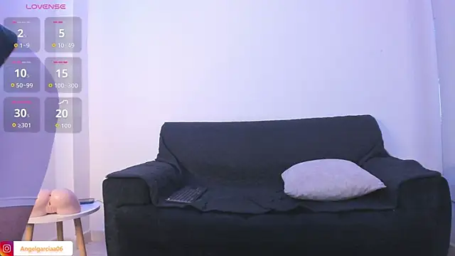 Snapshot of Angelgarcia_ chatting on 10.26.25 Angelgarcia  online show from 10.26.25