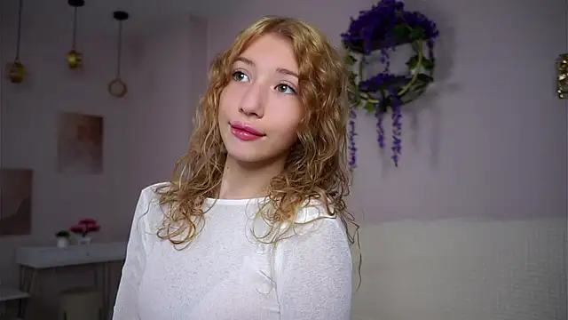 SunnivaCovil online show from 10.25.25