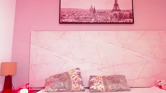 Snapshot of AnnyCampbell chatting on 09.13.25 AnnyCampbell online show from 09.13.25