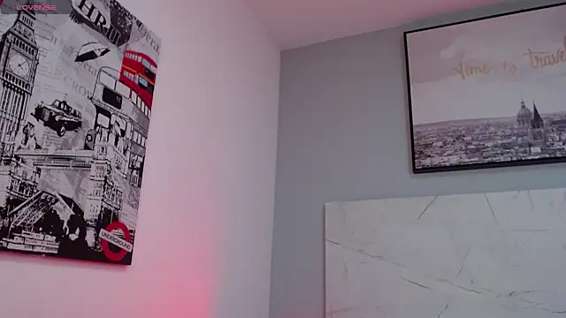 Snapshot of AnnyCampbell chatting on 10.04.25 AnnyCampbell online show from 10.04.25