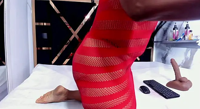 zara smitt online show from 11.29.25