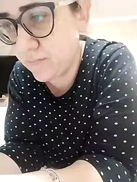 Dolcecurvy online show from 11.14.25