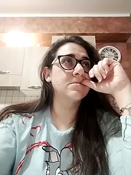 Snapshot of Dolcecurvy chatting on 02.12.26 Dolcecurvy online show from 02.12.26