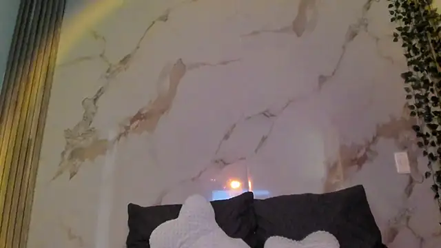 Little Lau1 online show from 10.01.25